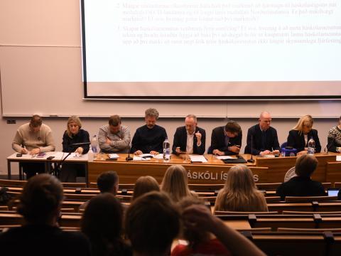 Frá fundi með frambjóðendum um háskólamál 25. nóvember 2024