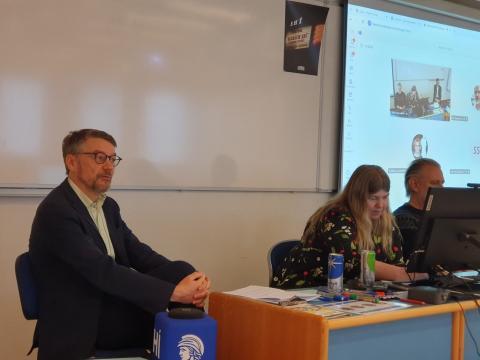 Frá fundi rektorsframboðum HÍ 19. febrúar, Björn Þorsteinsson, Sigrún Ólafsdóttir formaður FPR og Zophonías Oddur Jónsson fulltrúi í stjórn.